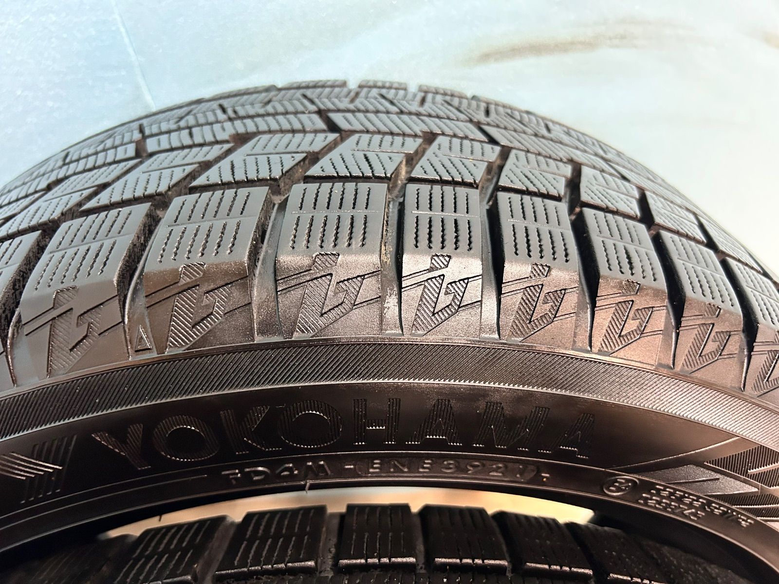 スタッドレスタイヤ ｉG