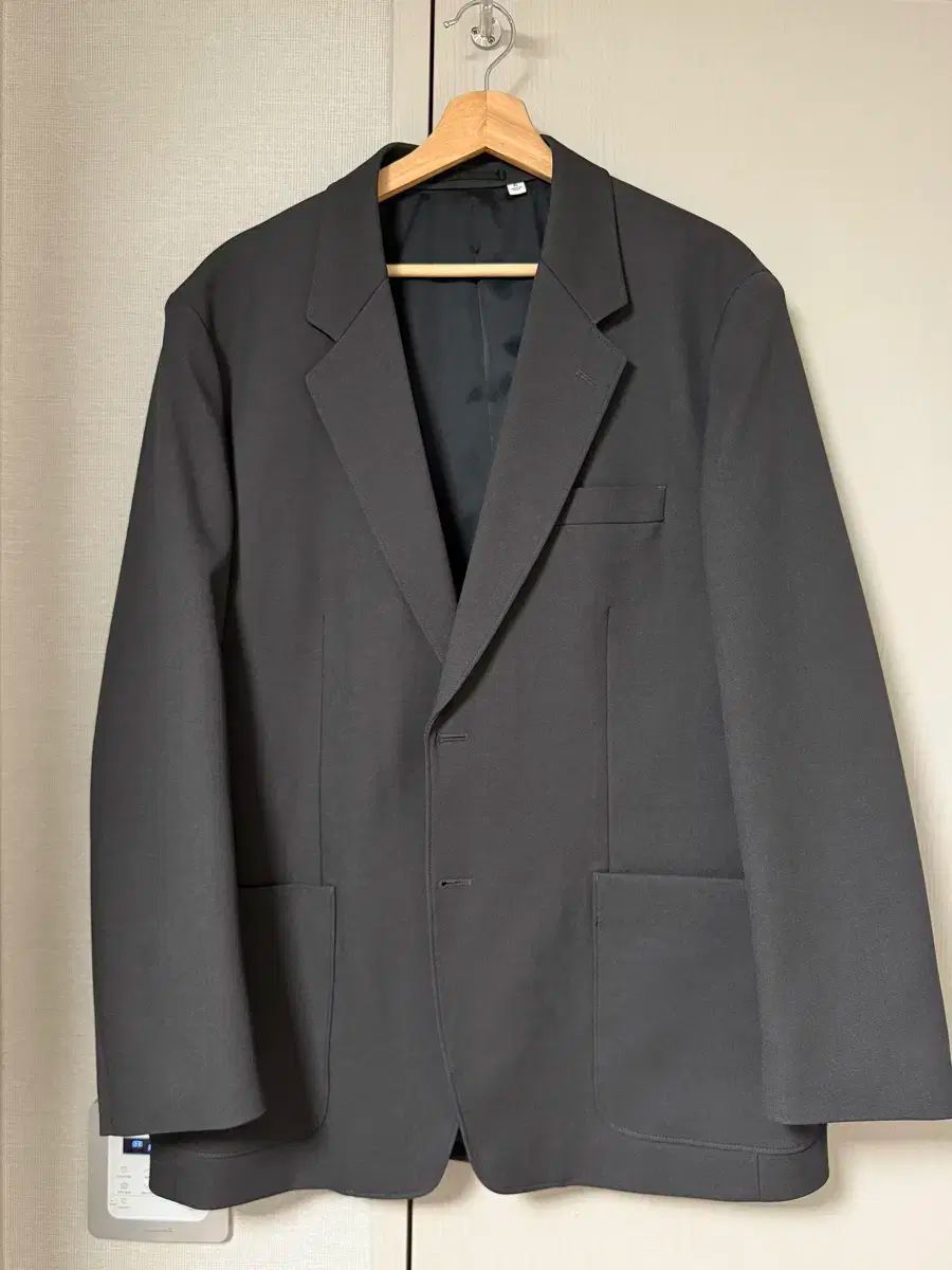 ユニクロ チャコール セットアップ