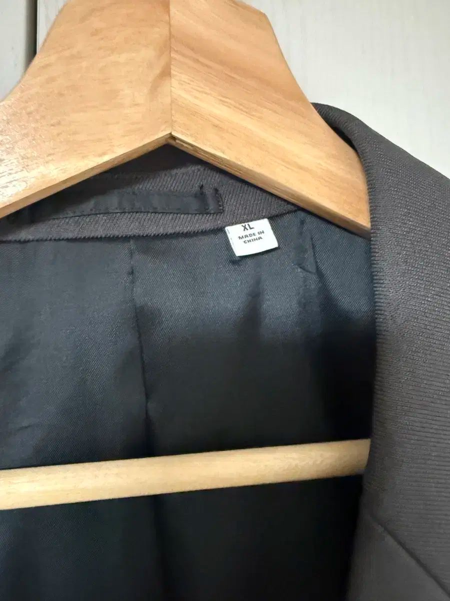 ユニクロ チャコール セットアップ