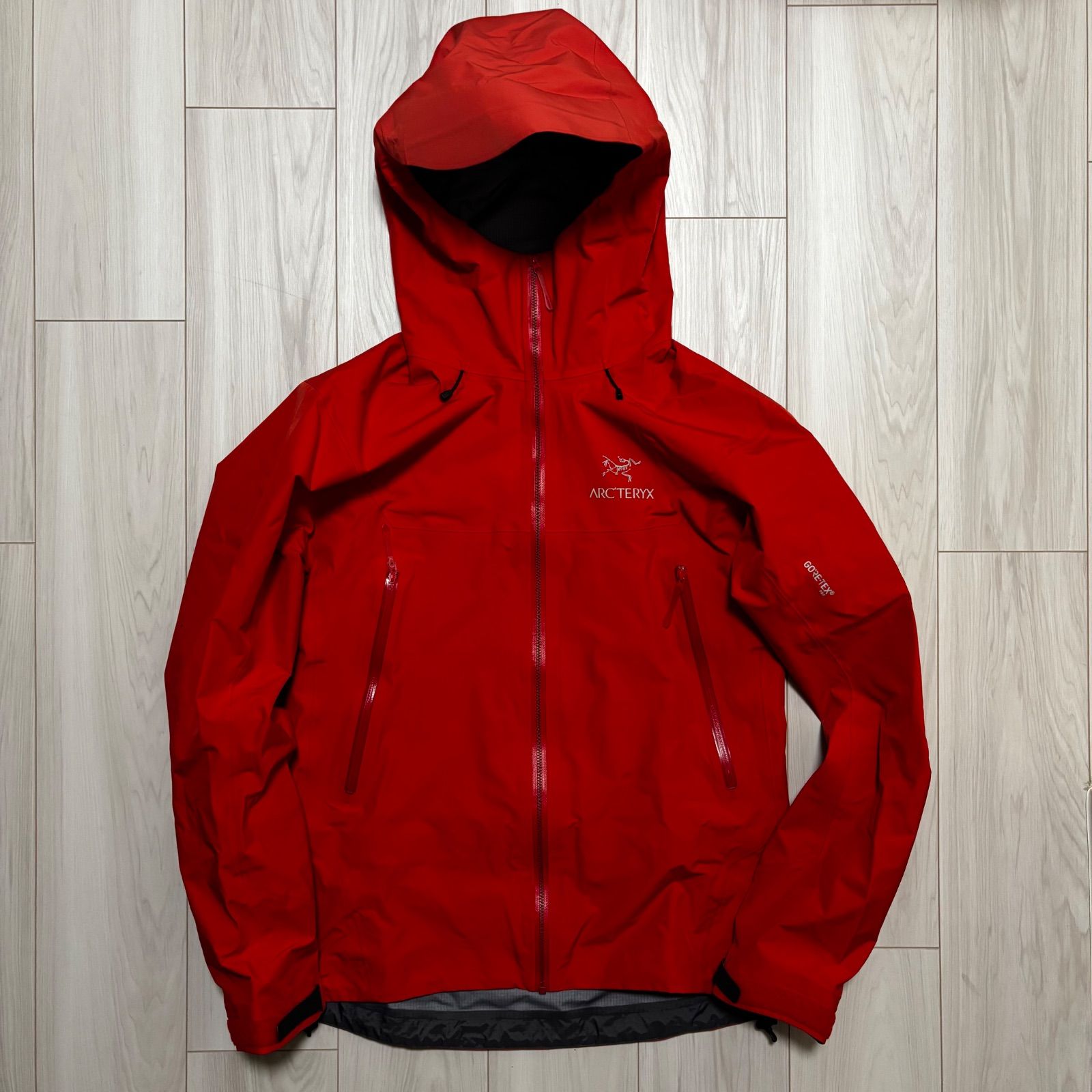 アークテリクス ベータLT メンズS 赤 レッド ゴアテックス ナイロン