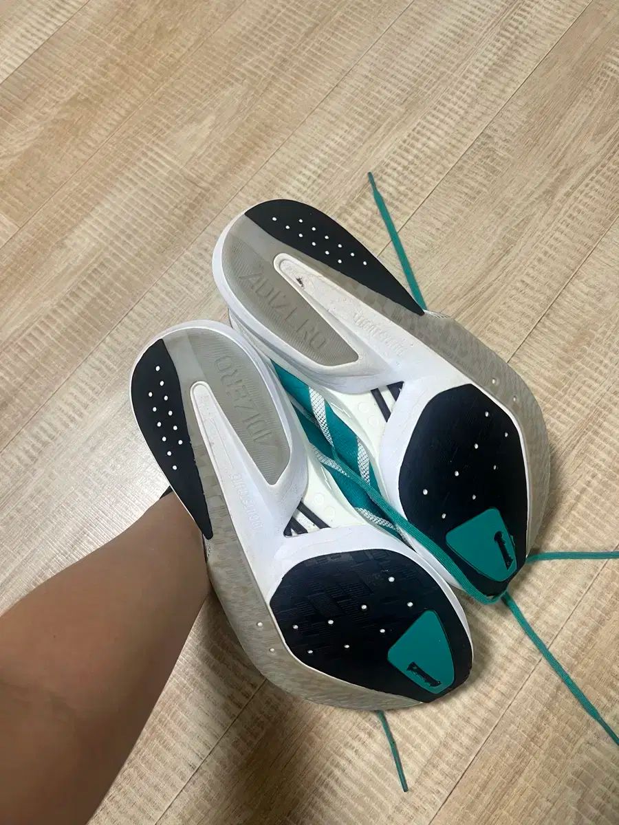 アディダス アディゼロ ボストン13 240