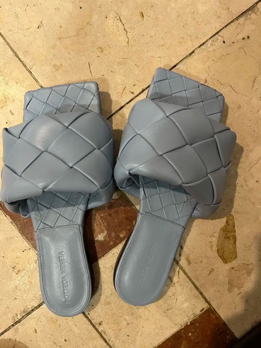 ボッテガ ヴェネタ Lido ブルー サンダル 37