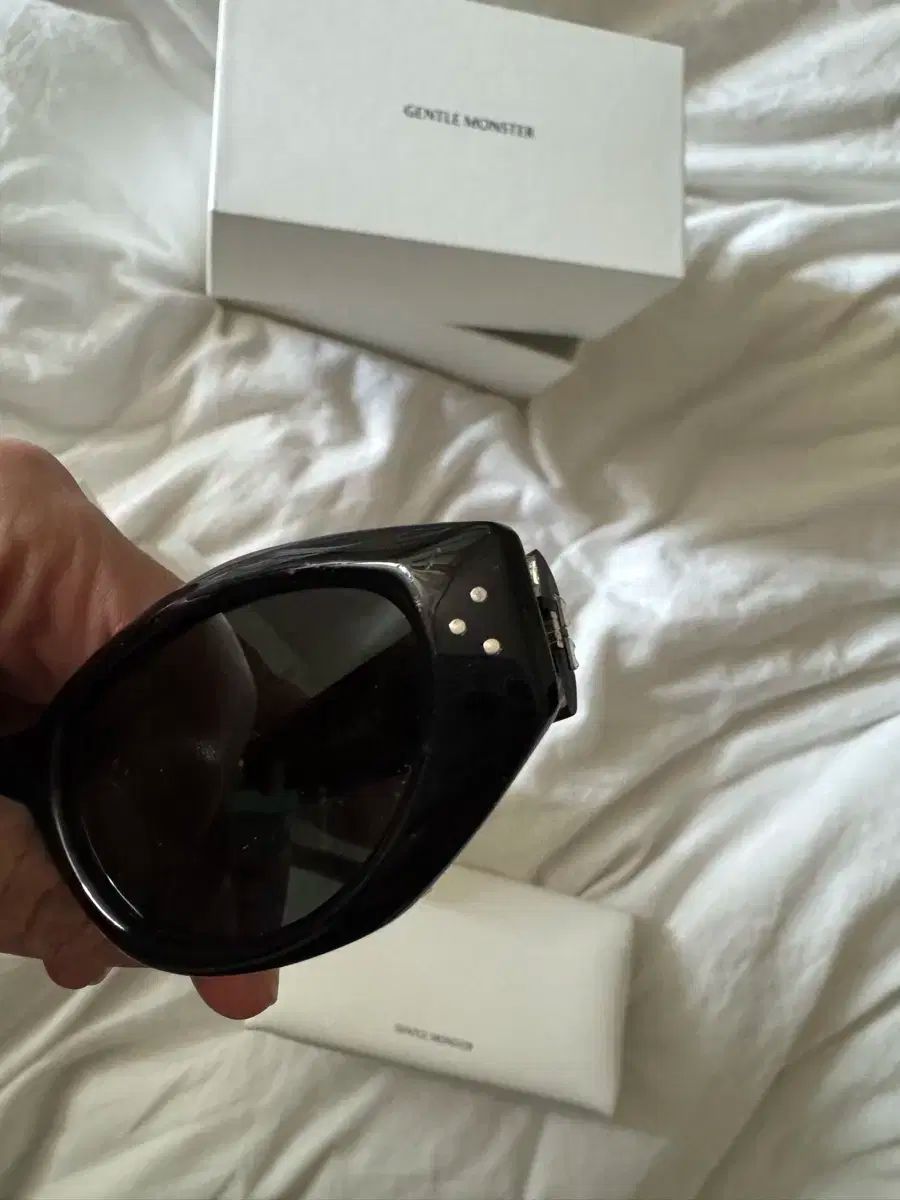  GENTLE MONSTER ジェントルモンスター サングラス DA DA! ブラック サングラス 小物