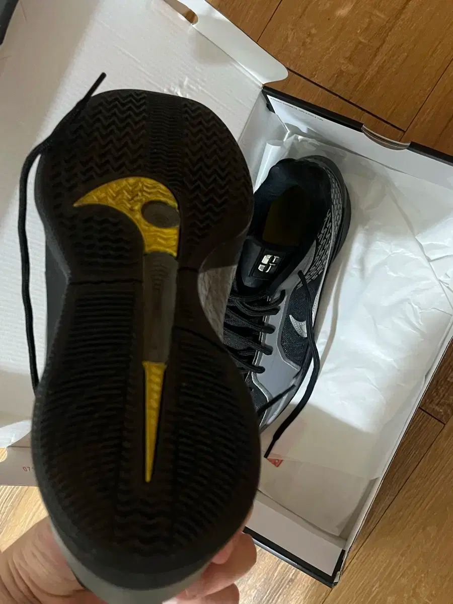 サブリナ 2 EP ブラック スモーク グレー