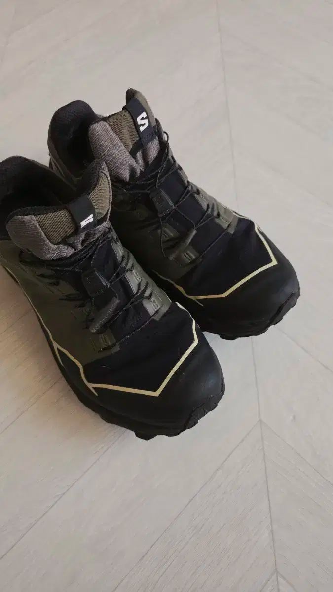 SALOMON サロモン サンダー クロス ゴアテックス トレイル トレッキングシューズ サイズ26.5