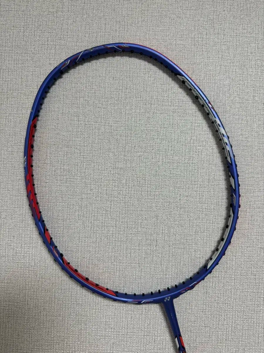 ヨネックス デュオラ 10 LCW リー チョンウェイ バドミントンラケット