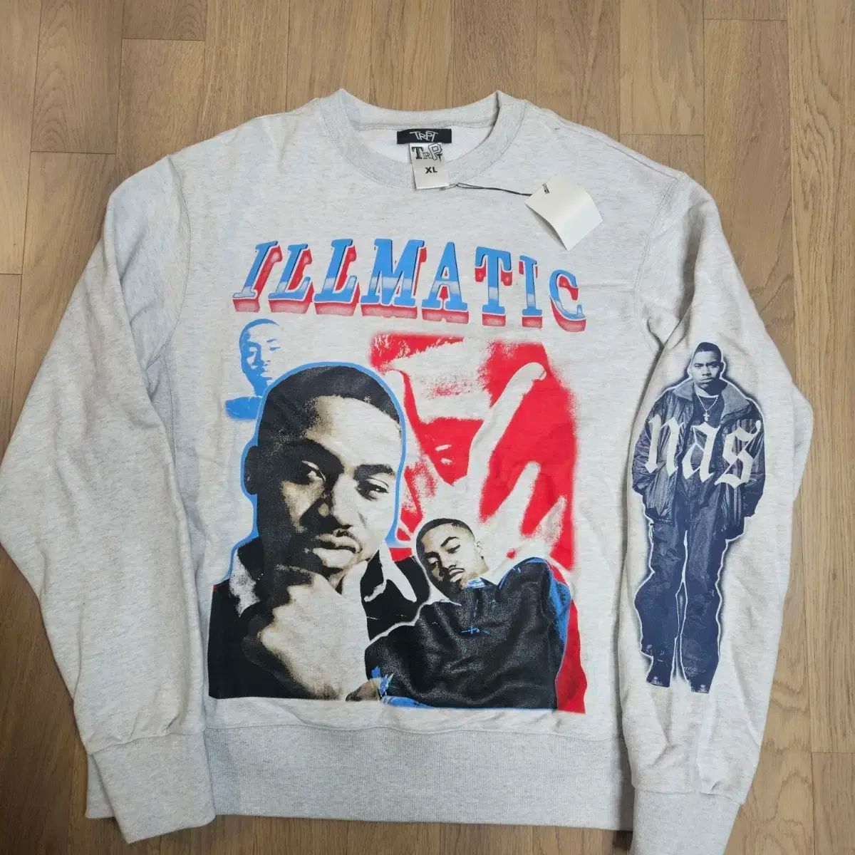 ナスムエリック グラフィック ラブTシャツ