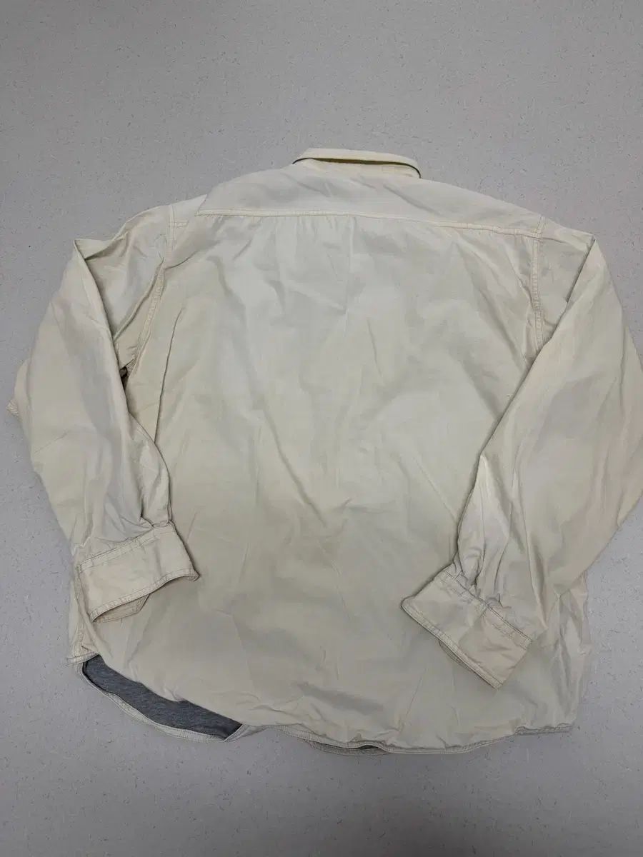 ステューシー シャツ