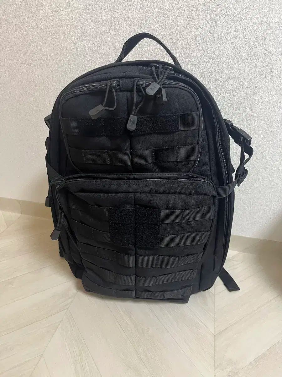 5.11 TACTICAL タクティカル ラッシュ 24 2.0 バックパック ブラック