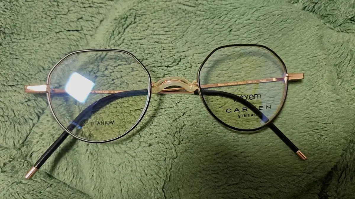 カルバン メガネ フレックス ローズゴールド モデル します とても楽です