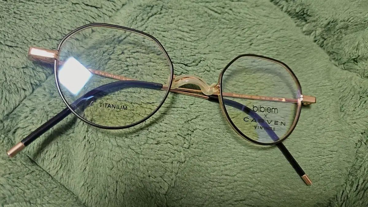 カルバン メガネ フレックス ローズゴールド モデル します とても楽です