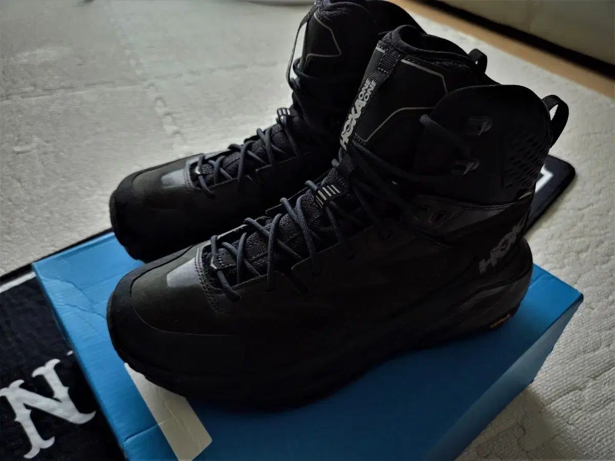 HOKA ONE ONE ホカオネオネ カハ GTX FANTOM ブラック 280mm 1112030-BPHN