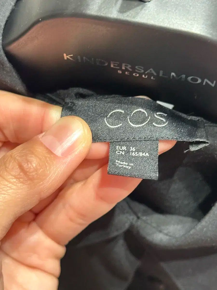 コス cos シャツワンピース 黒 36 サイズ