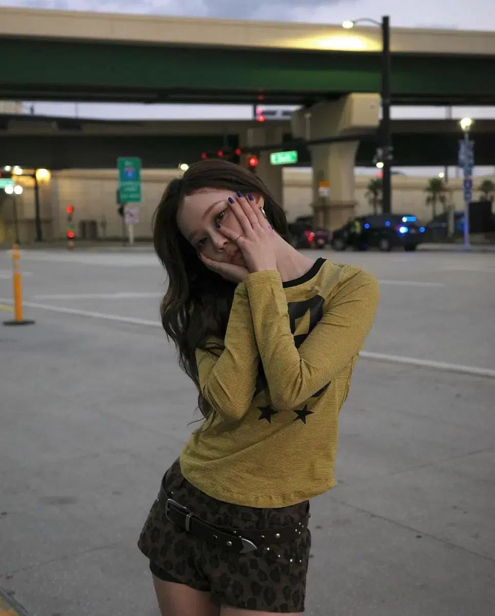 セットアップEX レオパード ショートパンツ aespa エスパ ウィンター 着用