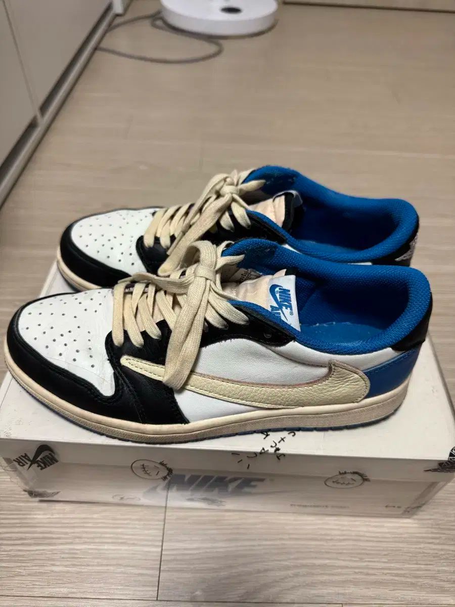 ジョーダン1 フラグメント スコット 255