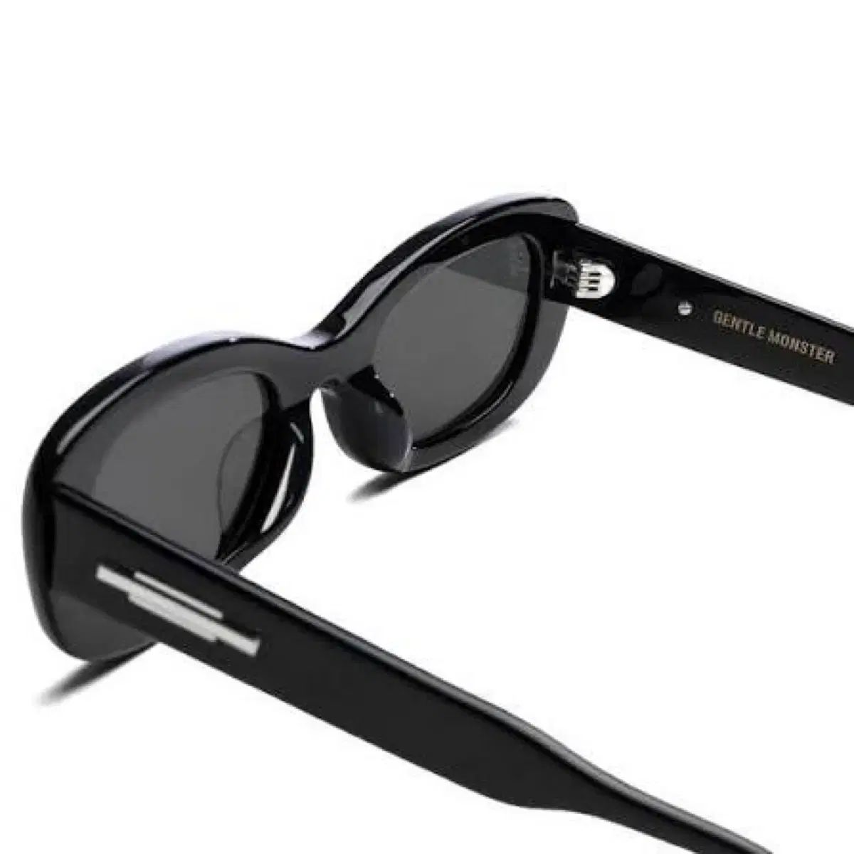  GENTLE MONSTER ジェントルモンスター サングラス タンブー 01 サングラス 小物