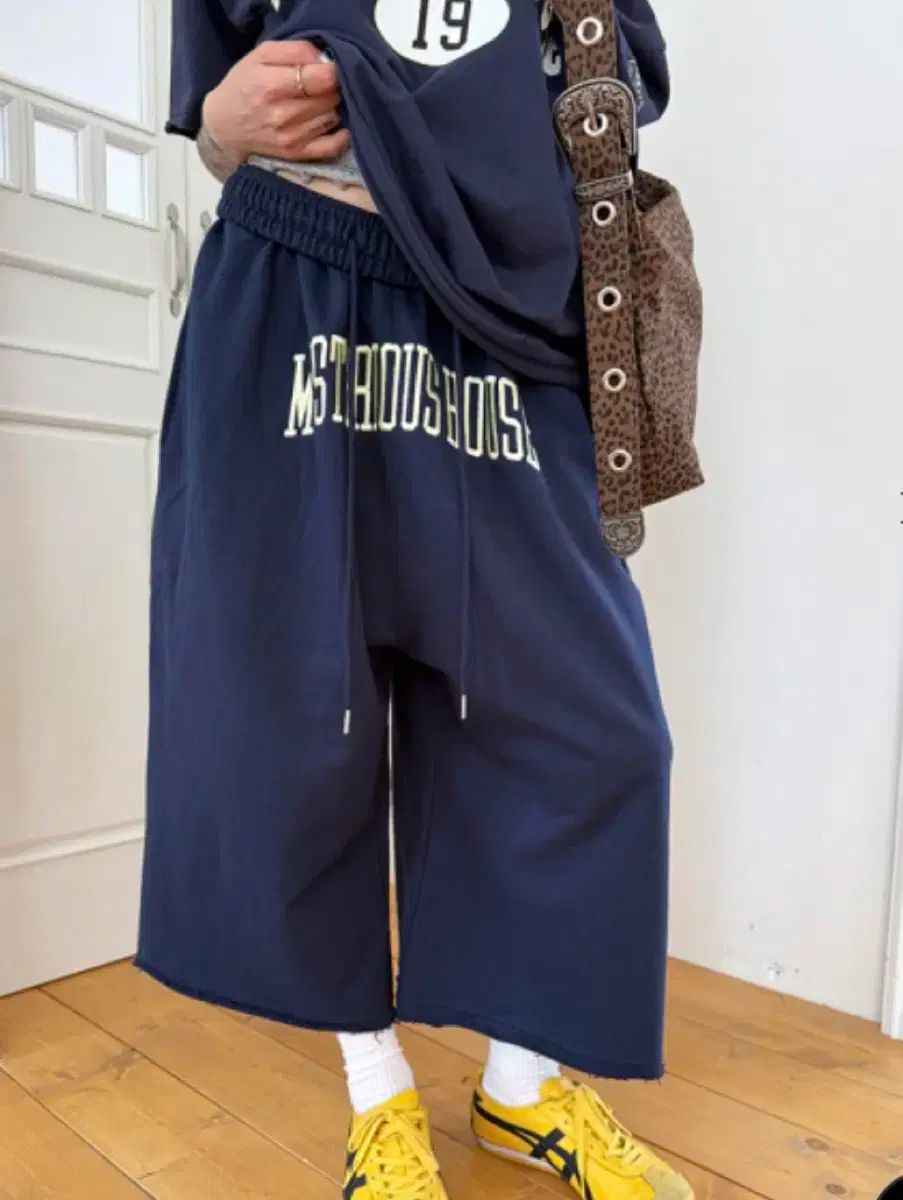 自信 ザ ミステリアス ホテル ワイド バミューダ 安心で買い物ください。