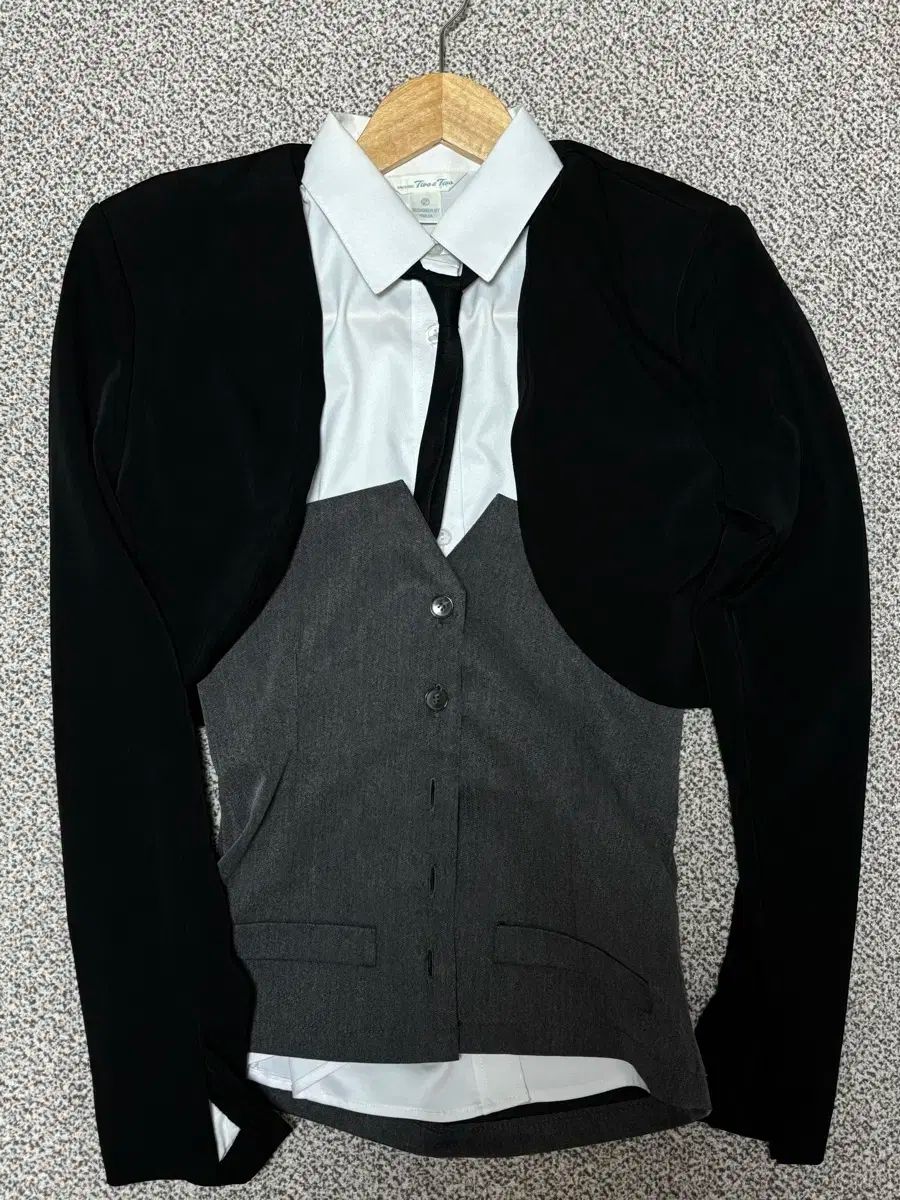 クロップド ジャケット シャツ ベスト ビスチェ_ベベ姉妹