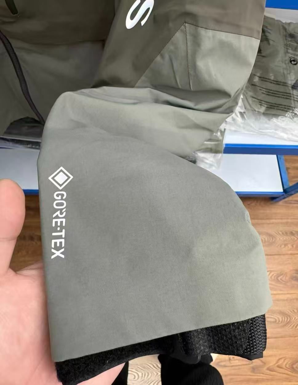 ガイドジャケット ゴアテックス