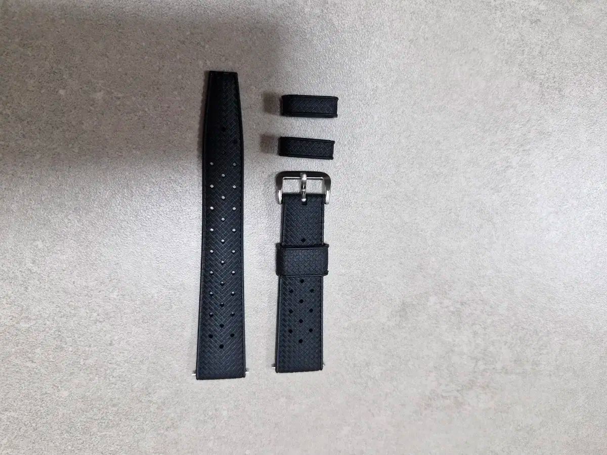 JOSEPH BONNIE トロピック ラバー ストラップ