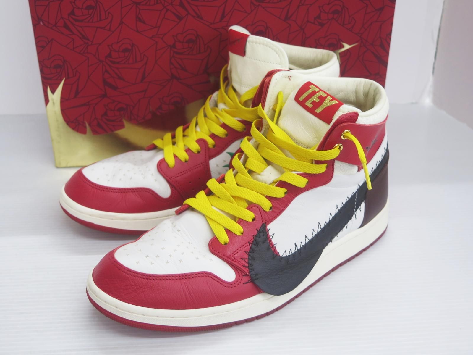 NIKE×Teyana Taylor ナイキ テヤナ テイラー FJ0604-601 WMNS AIR JORDAN 1 ZOOM AIR CMFT 2 SP スニーカー