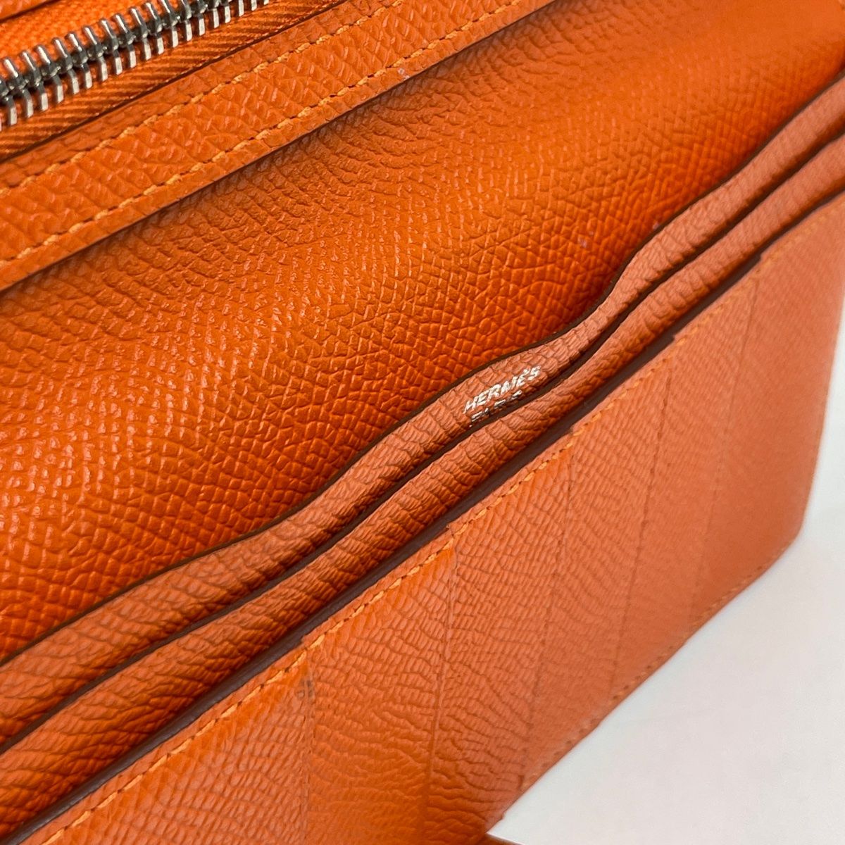 二つ折り 長財布