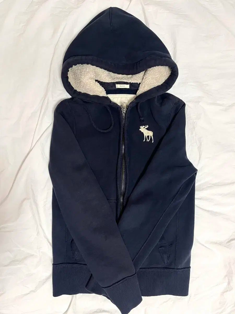アバクロンビー y2k トナカイ ネイビー シープスキン マッスルフィット ジップアップ フーディー
