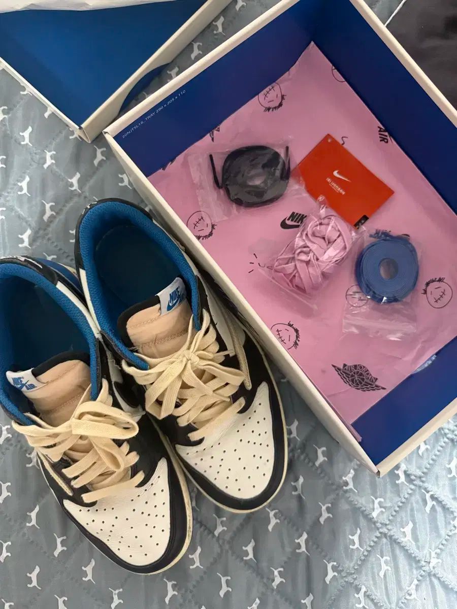 ナイキ トラヴィススコット フラグメント デザイン 260