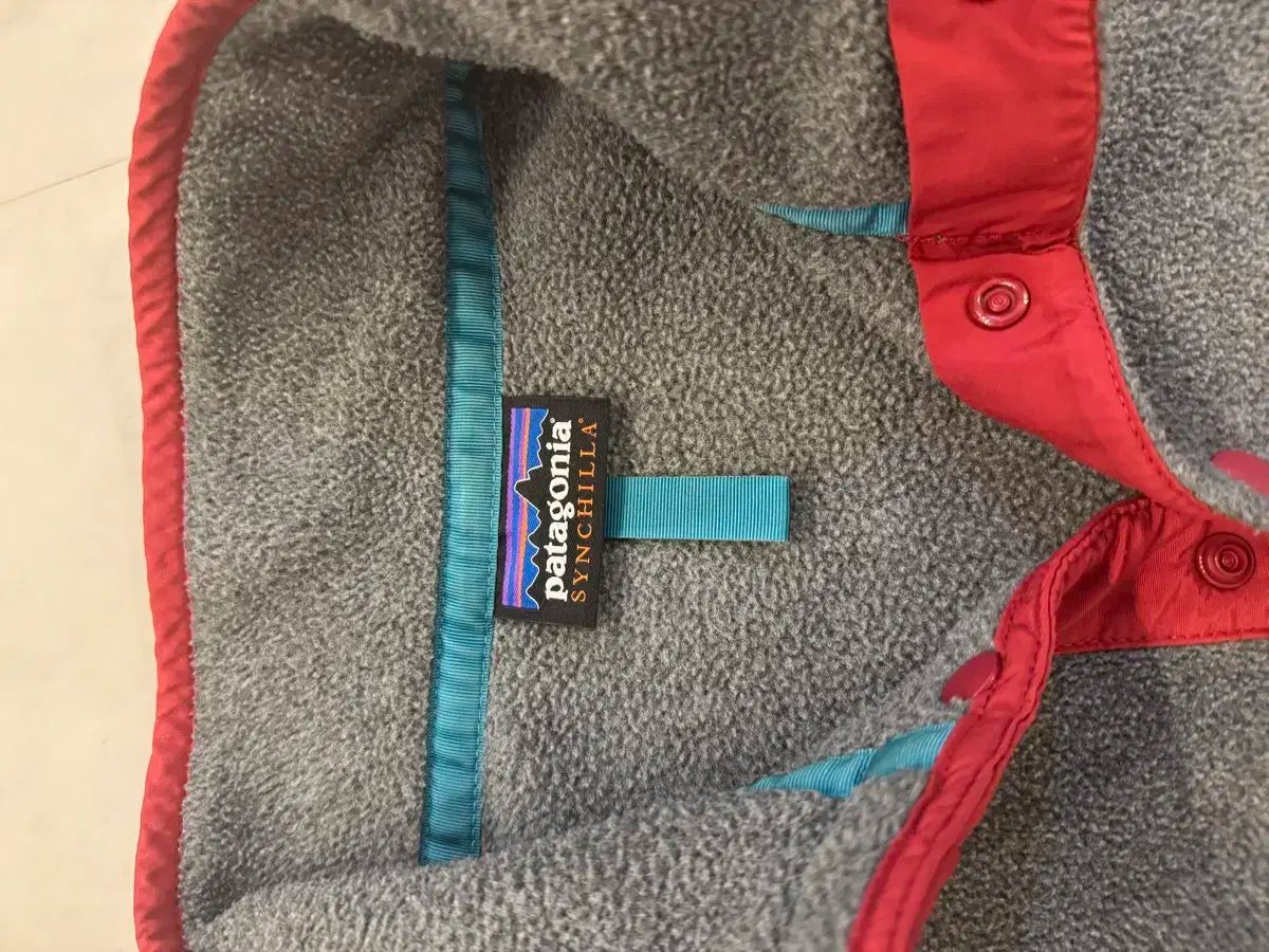  パタゴニア Synchilla シンチラ グレー レッド sサイズ トレーナー スウェット トップス