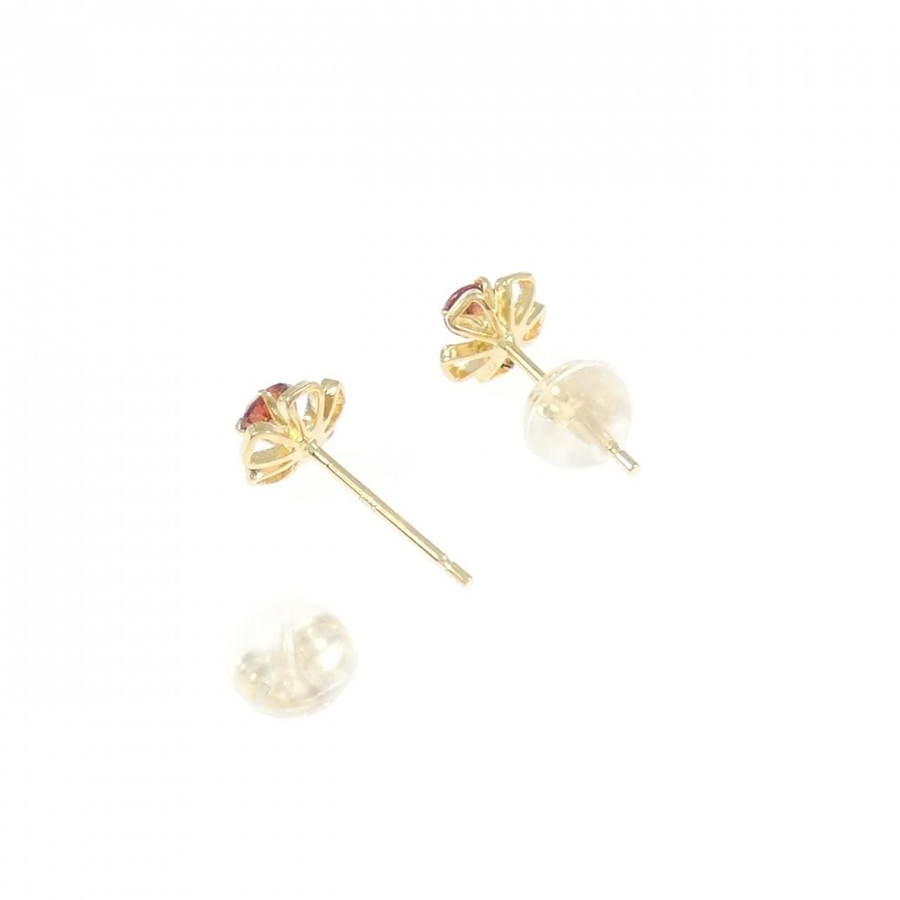 ガーネット ピアス