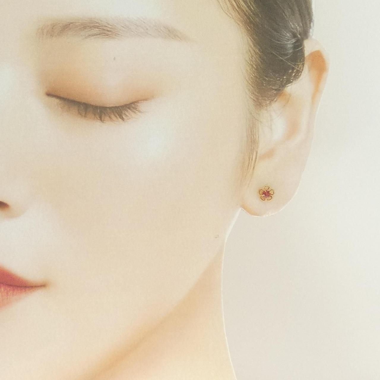  K 18 YG フラワー ガーネット ピアス イヤリング アクセサリー