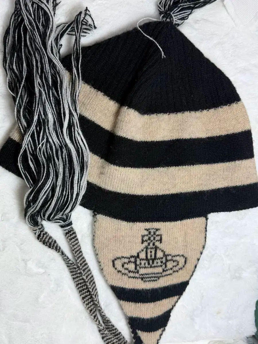 ヴィヴィアン ウエストウッド ストライプ ビーニー NANA ファッション