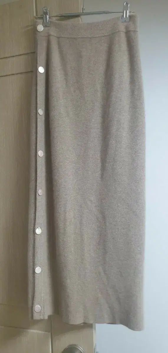 the CASHMERE カシミア スカート サイド ボタン