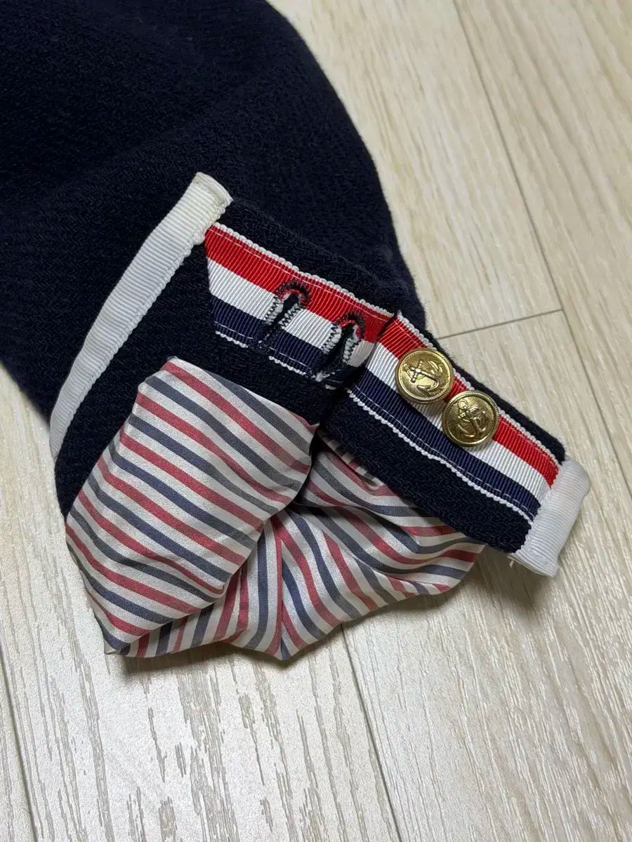 トムブラウン×ニーマンマーカスコラボパイピングジャケット トム・ブラウン ニーマン・マーカス パイピング ジャケット S - メルカリ