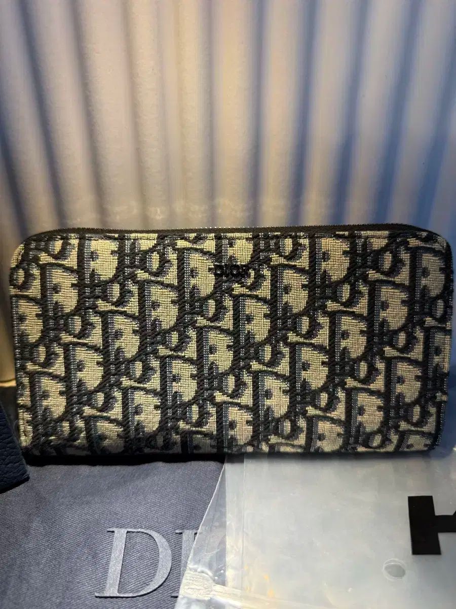 ディオール オブリーク ジッパー 長財布