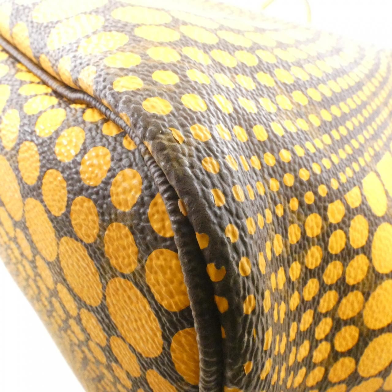 モノグラム ウェーブ