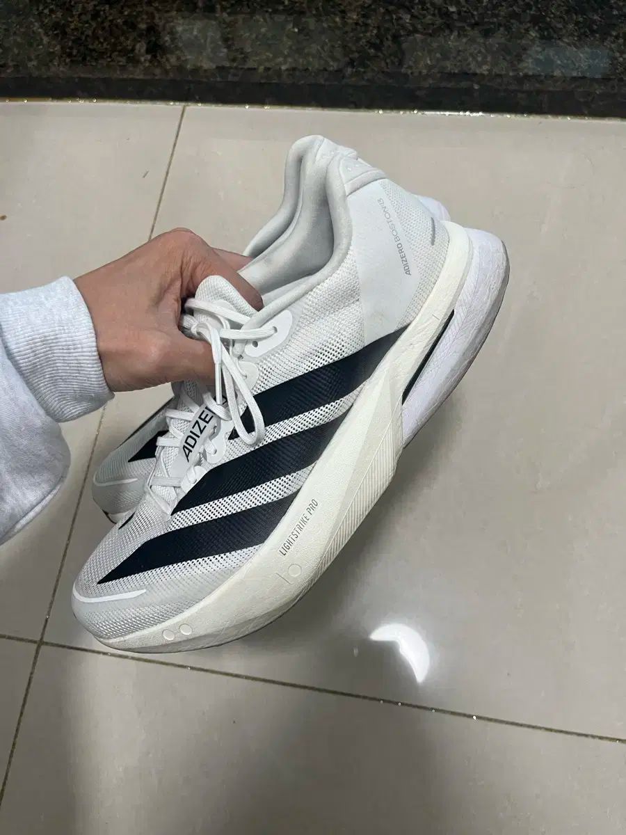 アディダス ボストン13 ランニングシューズ 285