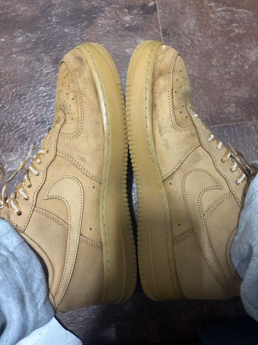 ナイキ エアフォース1 シュプリーム Wheat 茶色 275