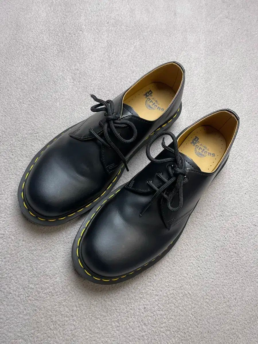 42 DR. MARTENS ドクターマーチン 1461 3ホール スムース 270-275