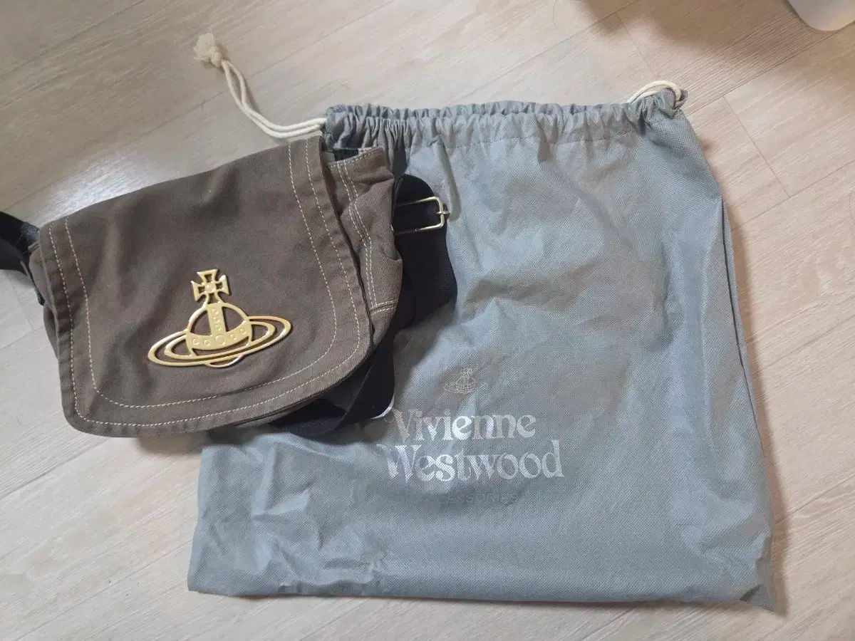  ヴィヴィアン ウエストウッド コットンショルダ―バッグ ショルダーバッグ ショルダーバッグ
