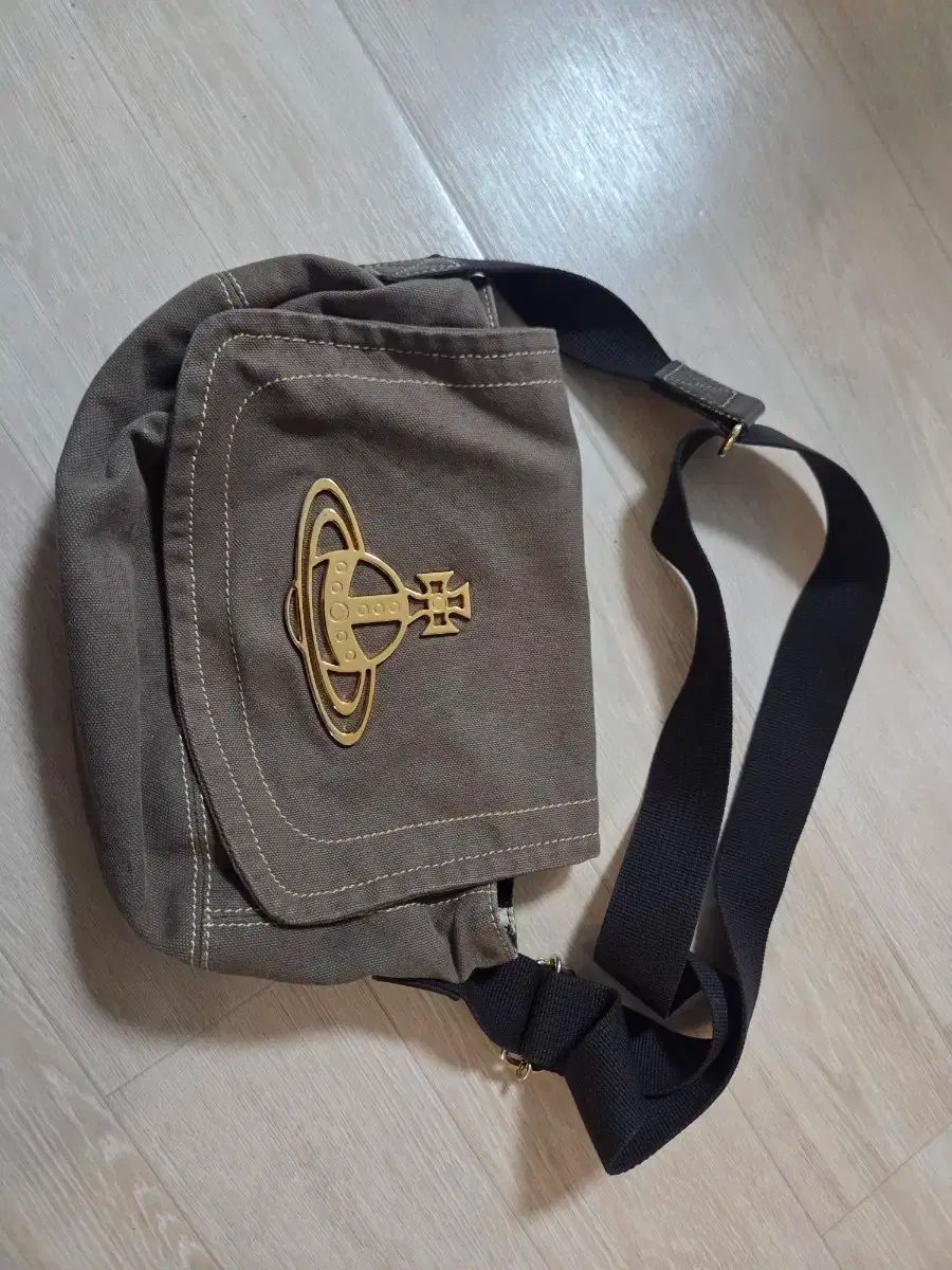 ヴィヴィアン ウエストウッド コットンショルダ―バッグ