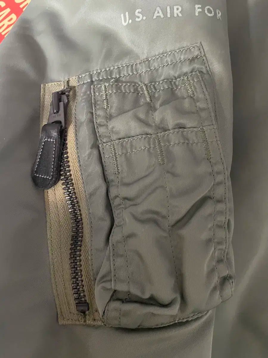 セージグリーン