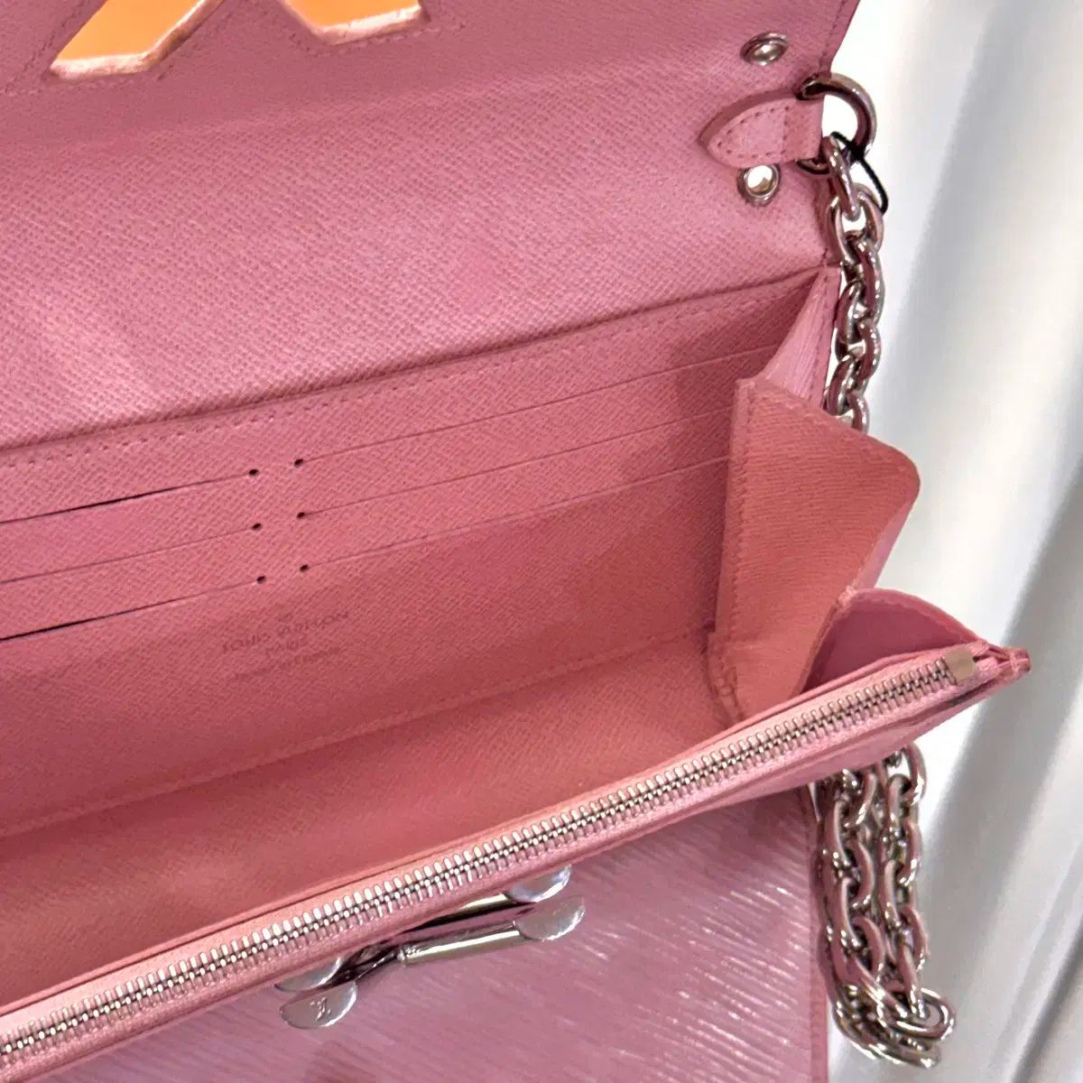  Louis Vuitton ツイスト チェーンバッグ woc メッセンジャーバッグ ショルダーバッグ