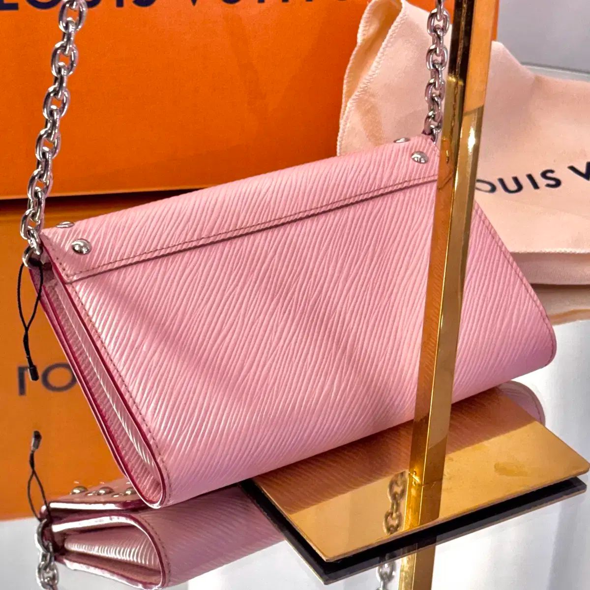 チェーンバッグ