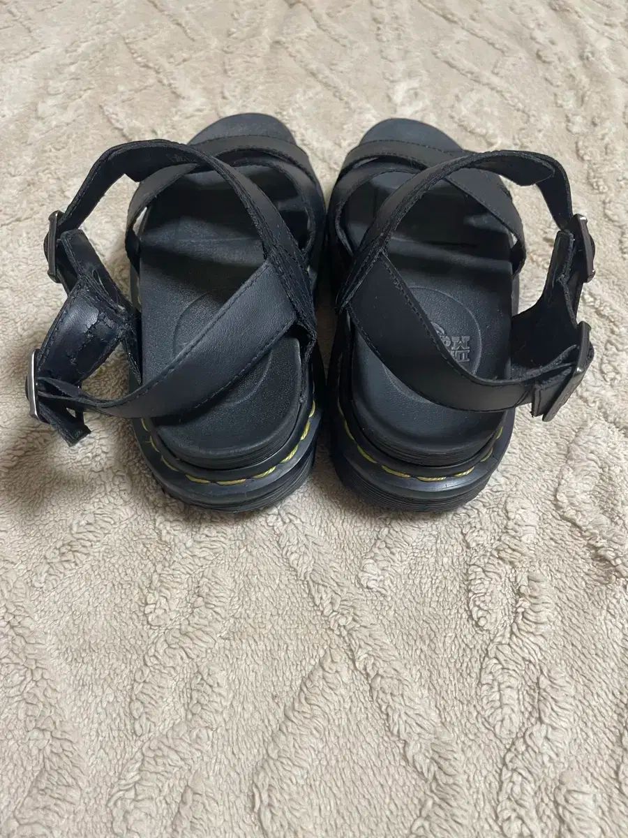 DR. MARTENS ドクターマーチン サンダル 240