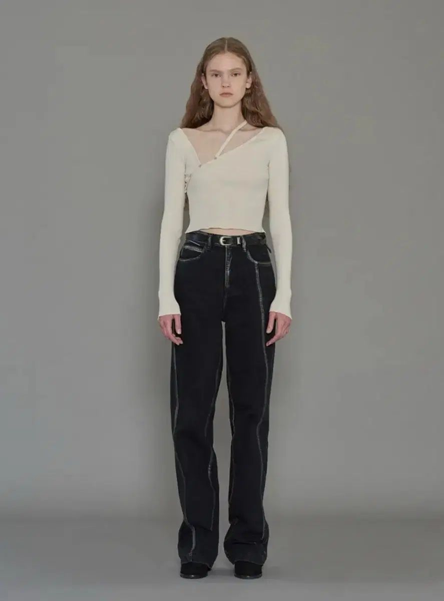 DIAGONAL ストラップ ボタン ニット 長袖