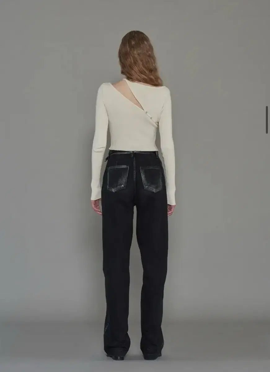 DIAGONAL ストラップ ボタン ニット 長袖