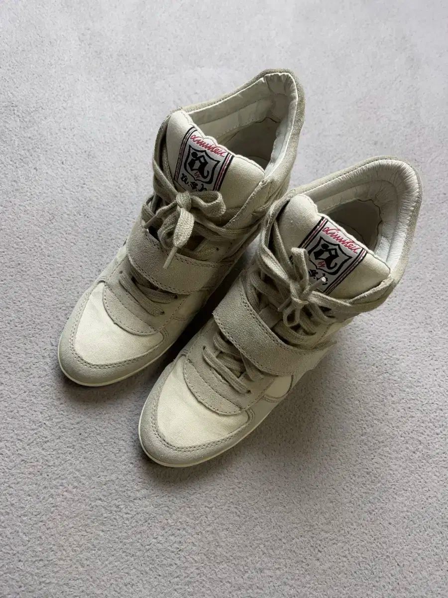 37 ASH ウェッジ スニーカー ヒール-240