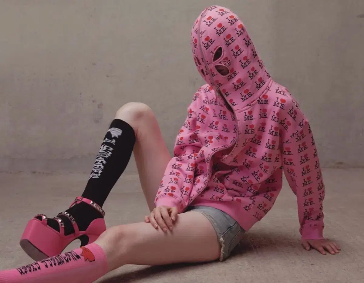 アシュリー ウィリアムス フーディー