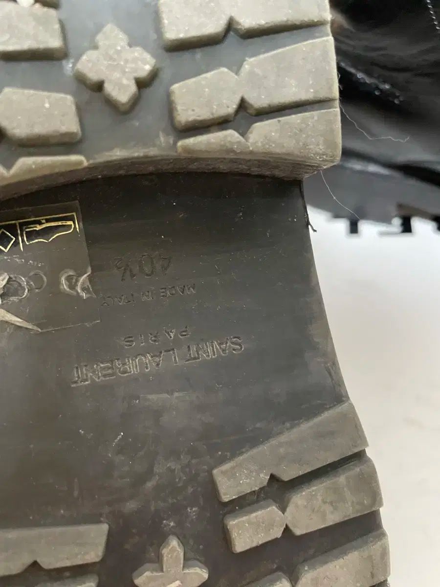 コンバットブーツ